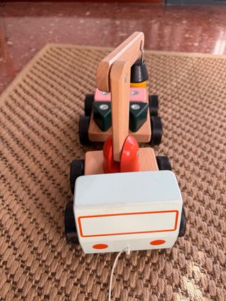 Grúa de madera UPPSTÅ multicolor Ikea