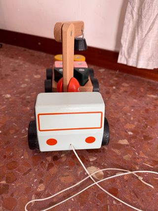 Grúa de madera UPPSTÅ multicolor Ikea