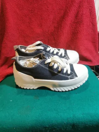 Zapatillas deportivas azul y blanco talla 36