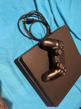 Console PS4 Slim 500GB + 1 Dualshock