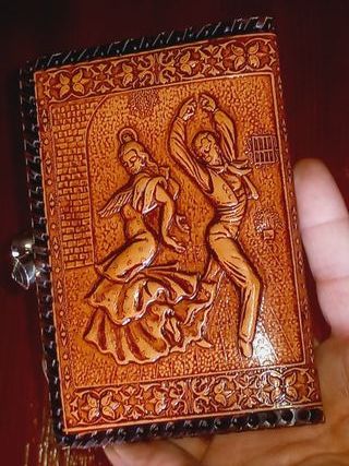 Porta-moedas em couro decorado Carteira de senhora