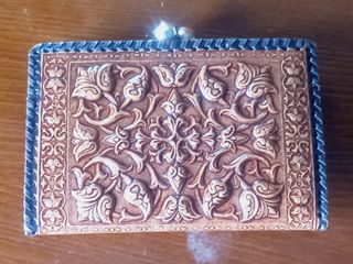 Porta-moedas em couro decorado Carteira de senhora