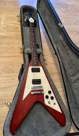 Gibson Flying V USA 2004 Cherry Faded
