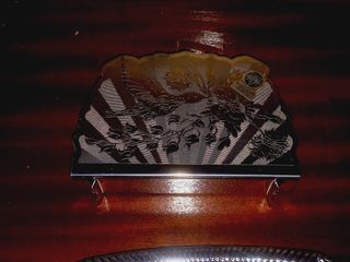 Manteigueira e Porta-guardanapos em Prata-Inox.