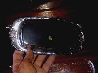 Manteigueira e Porta-guardanapos em Prata-Inox.