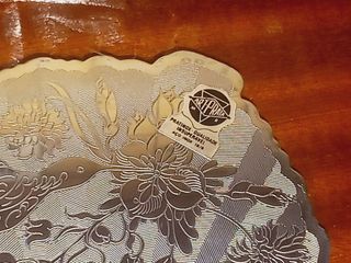 Manteigueira e Porta-guardanapos em Prata-Inox.