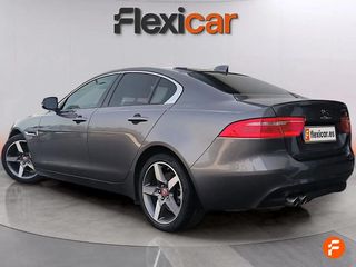 Jaguar XE 2.0 Diesel 132kW Pure Auto AWD