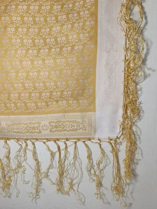 BONITO PAÑUELO TIPO SEDA INDUMENTARIA TRADICIONAL