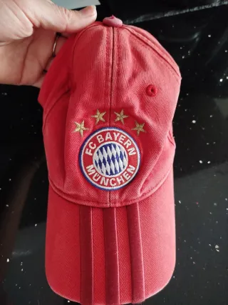 Gorra FC Bayern München Adidas Roja