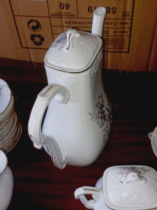 Serviço de Chá Vista Alegre com fio de ouro - 27 P