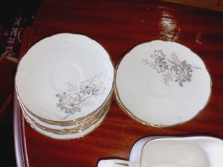 Serviço de Chá Vista Alegre com fio de ouro - 27 P