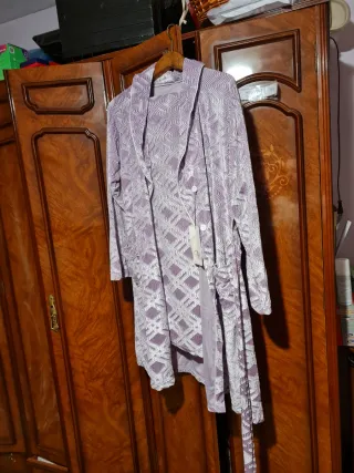 Pijama mujer morado y blanco