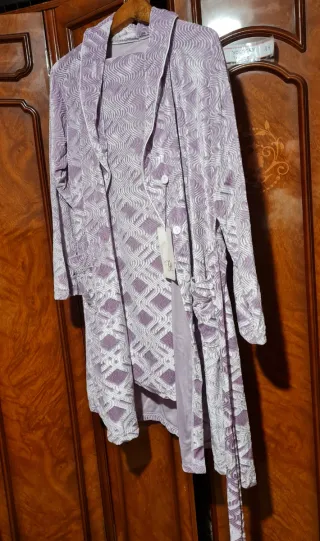 Pijama mujer morado y blanco