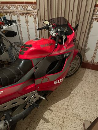vendo o cambio Suzuki GSX 750F