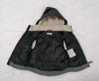 Gilet imbottito bimbo con cappuccio T. 6-7 anni.