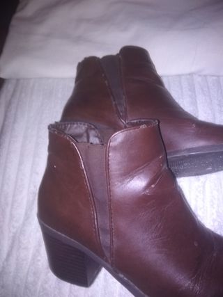 Botines marrones