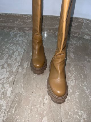 Stivali alti ecopelle caramello