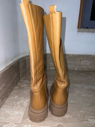 Stivali alti ecopelle caramello