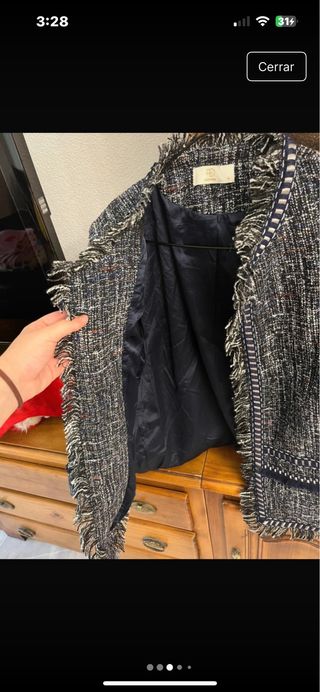 Chaqueta tweed azul marino con flecos