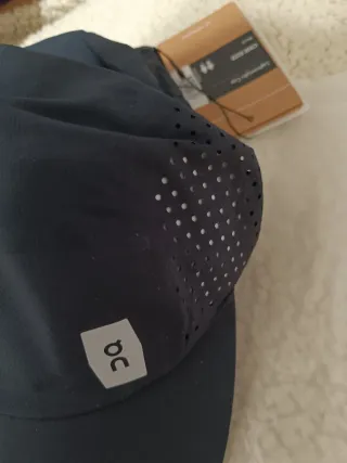 Gorra On Running Negra Nueva
