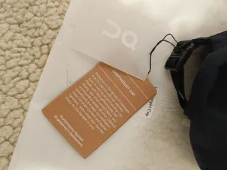 Gorra On Running Negra Nueva