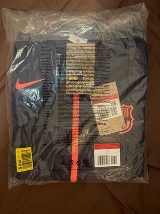 Chaqueta FC Barcelona Nike Talla L de NIÑO