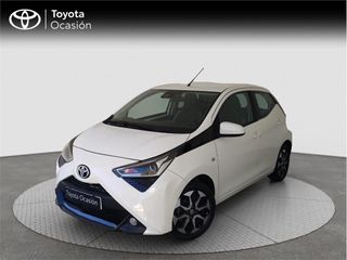 TOYOTA Aygo 5 Puertas x-play 70 Automático (x-shift)