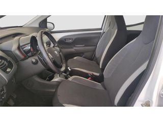TOYOTA Aygo 5 Puertas x-play 70 Automático (x-shift)