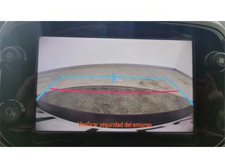 TOYOTA Aygo 5 Puertas x-play 70 Automático (x-shift)