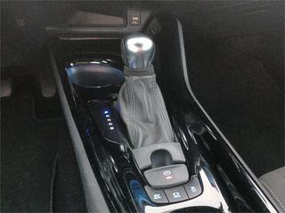 TOYOTA Toyota C-HR 5P Advance 125H e-CVT