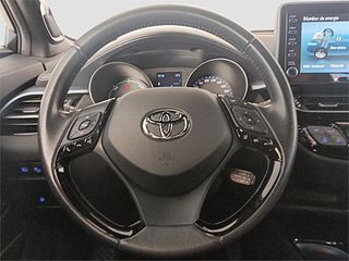 TOYOTA Toyota C-HR 5P Advance 180H e-CVT