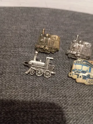 Lote 4 pines de trenes antiguos