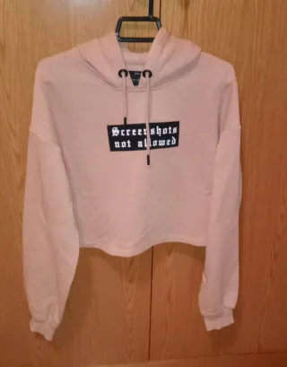 Sudadera Bershka cropped screenshots not allo