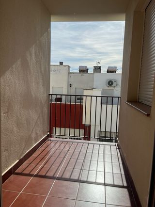 Casa adosada 5 habitaciones nueva