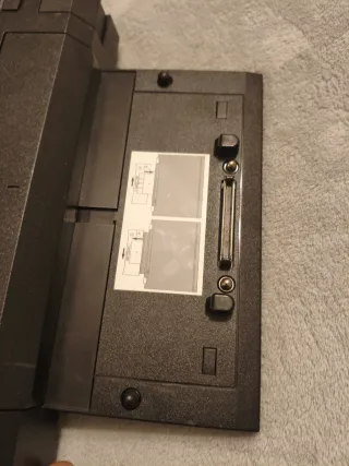 Docking Station Dell K09A – Buen estado