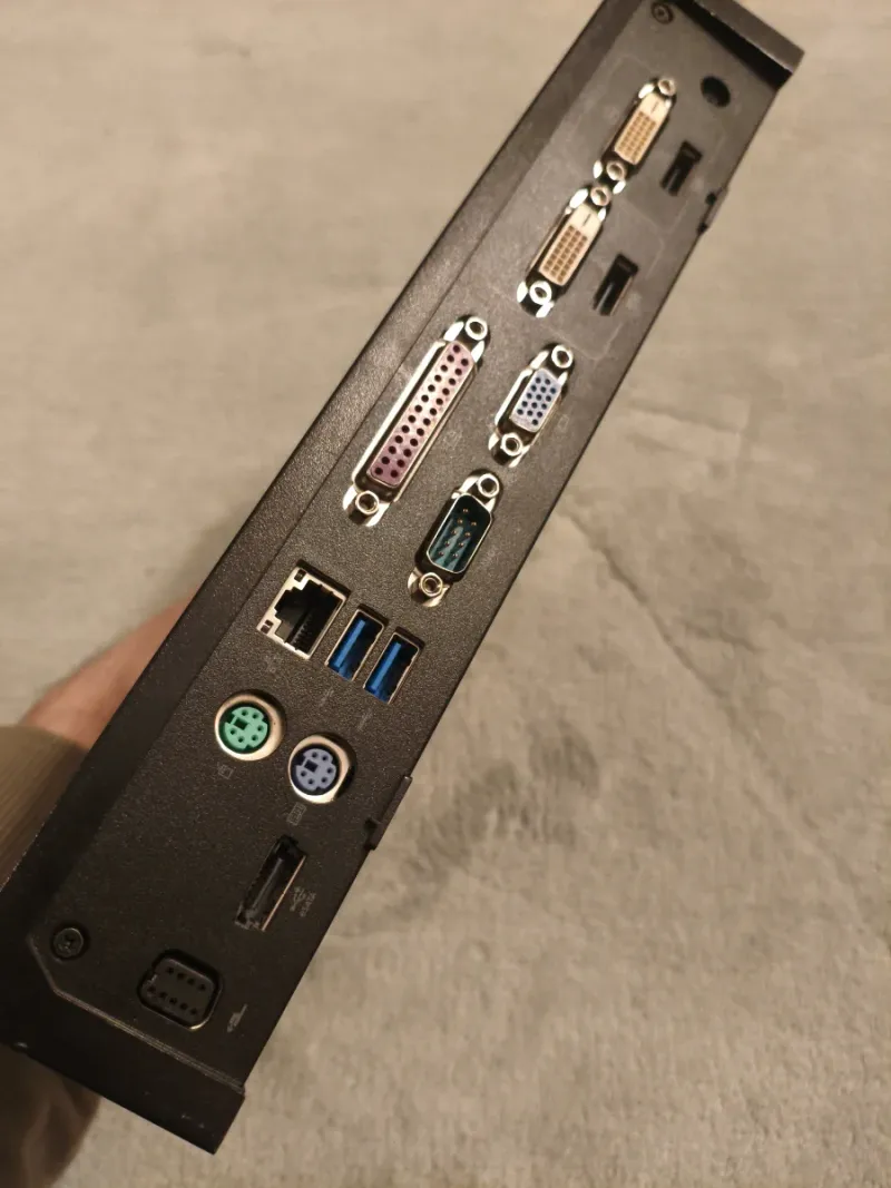 Docking Station Dell K09A – Buen estado afbeelding 8