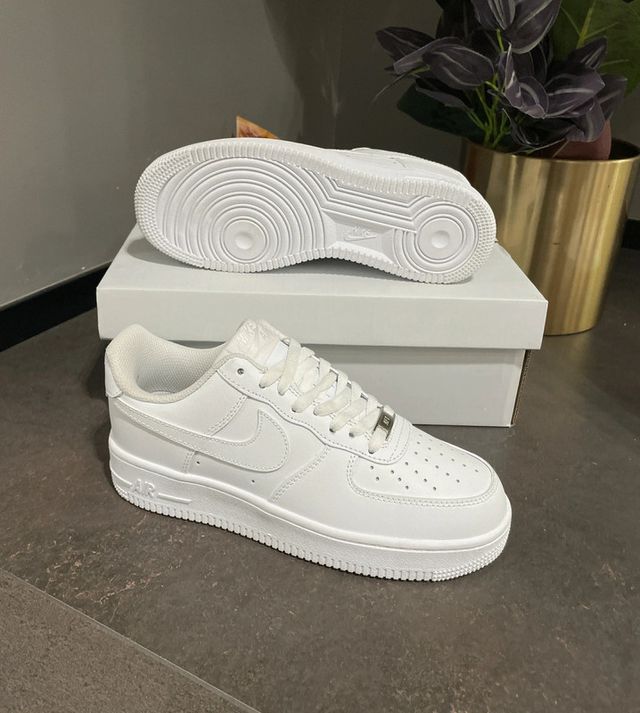 Nike Air Force 1 Low '07 bianco Taglia 36-45