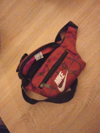 Borse a spalla Adidas e Nike