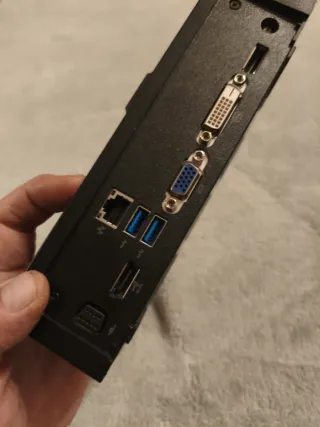 Docking Station Dell K07A – Buen estado