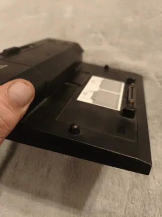 Docking Station Dell K07A – Buen estado