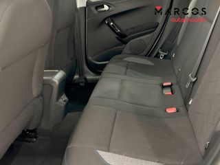 Peugeot 2008 Signature PureTech 110 S&S 6 Vel. MAN