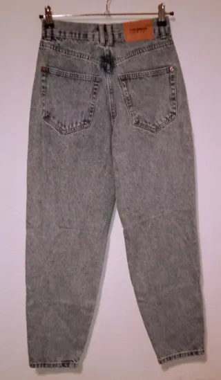 Pantalón vaquero Pull&Bear desgastado