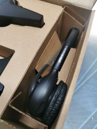 Auricular DECT inalámbrico dúo para llamadas Plantronics SAVI W720