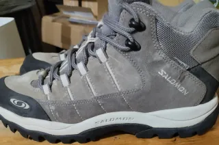 Salomon Talla 40 Gris/Negro