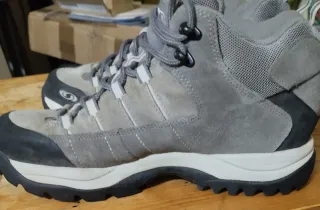 Salomon Talla 40 Gris/Negro