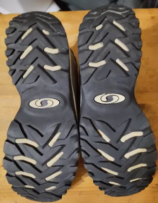 Salomon Talla 40 Gris/Negro