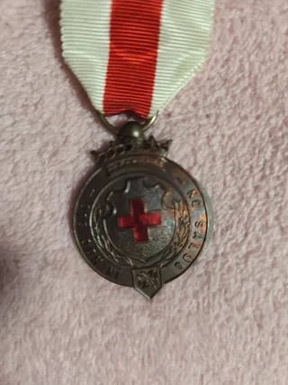 Medalla Cruz Roja