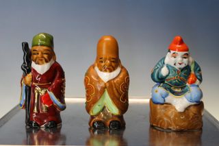 Figuras de porcelana de los Sietes Sabios Chinos, pintadas a mano. Años 60 ó 70.