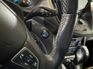 FORD Kuga Vignale 2.0 TDCi Auto-Start-Stop 132 kW (180 CV) 4x4 PowerShift