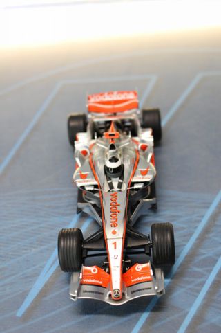 Vodafone McLaren Mercedes, F. Alonso. Superslot. Coche Slot.
